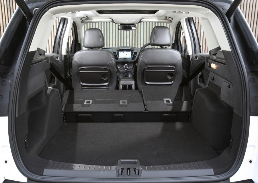 Багажник Ford Escape Titanium 2016 года  (AU) (фото 2 из 40)